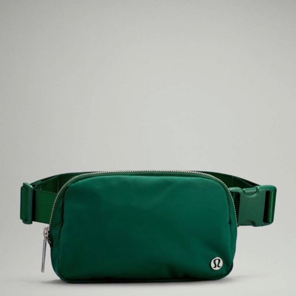 Lululemon Everywhere Belt Bag Everglade Green (First Release) - Picture 1 of 6
